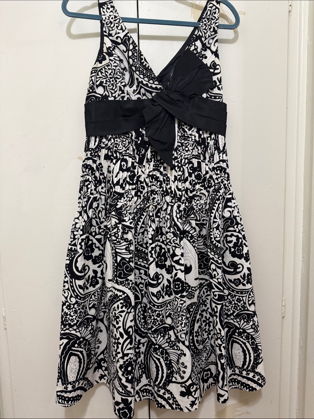 Rickie Freeman for Teri Jon Black & White Paisley Bow-Front Cocktail Dress